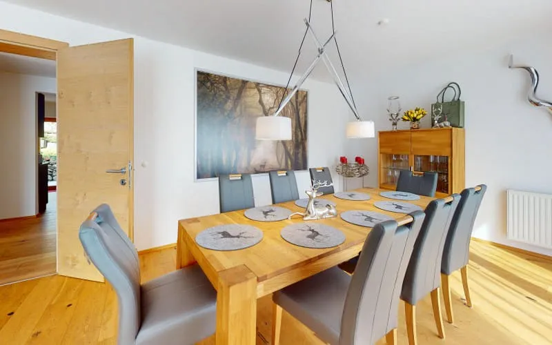 residencecosywestendorfdiningroom.jpg